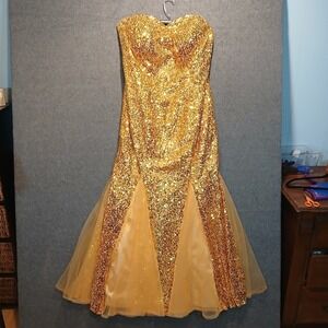 Gold Sequin Strapless Gown SZ 18/20 princess glam fairy barbie formal